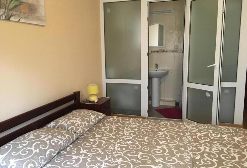 اتاق استاندارد, Veranda Guest House