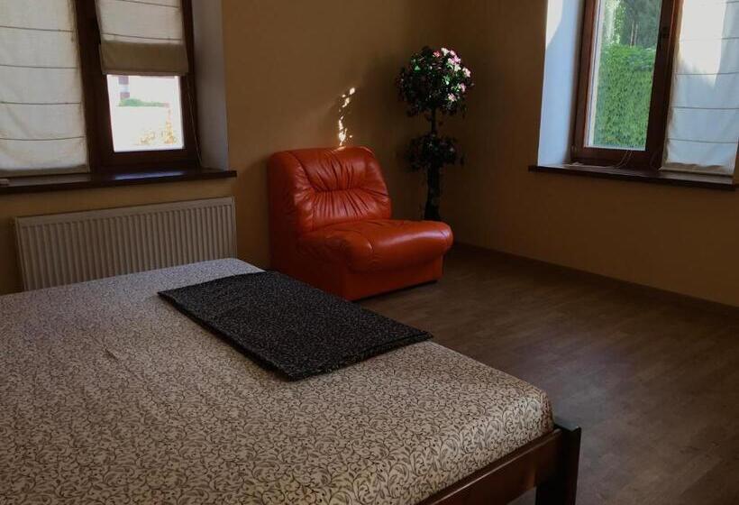 اتاق استاندارد چهار تخته, Veranda Guest House