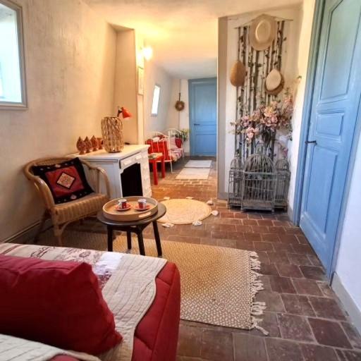 2 Bedroom Apartment with Views, Jardin Et Hotel Particulier
