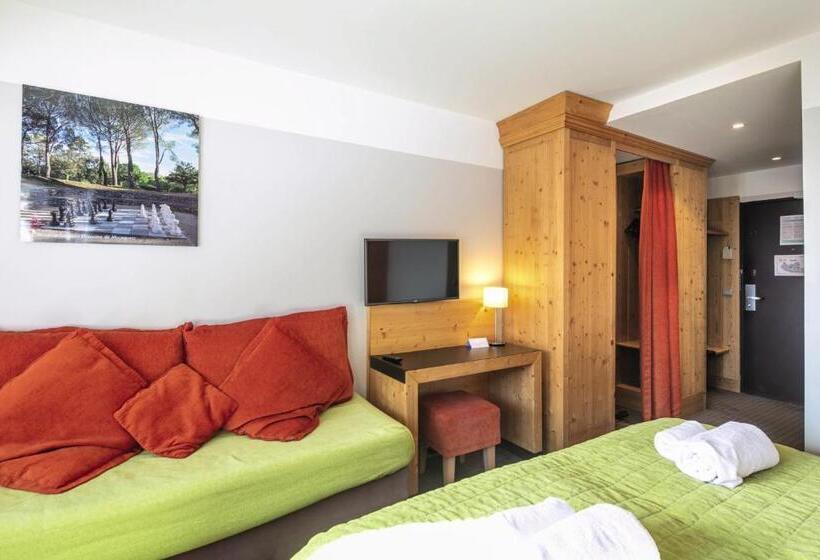 اتاق استاندارد سه تخته با بالکن, Hôtel Les Menuires Les Bruyères
