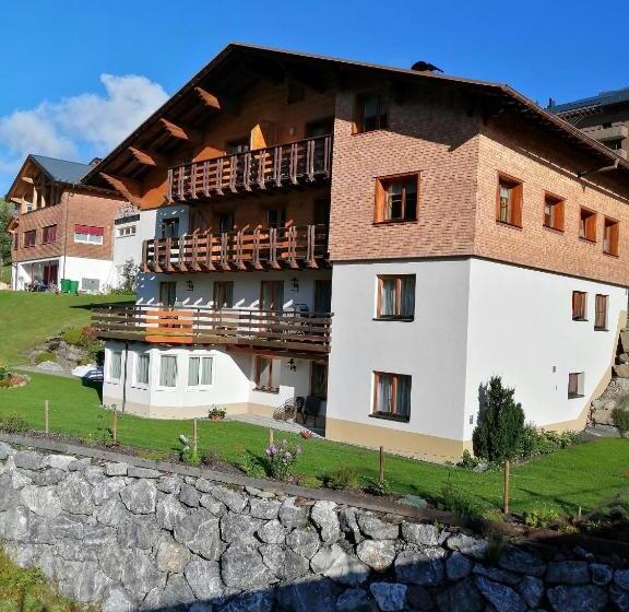 آپارتمان 1 خوابه با بالکن, Haus Roswitha