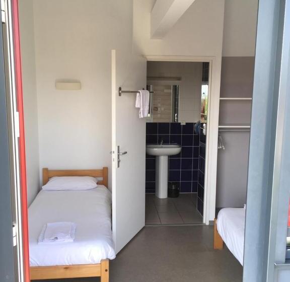 اتاق اکونومی, Bella Vista Guest Center Pays Basque