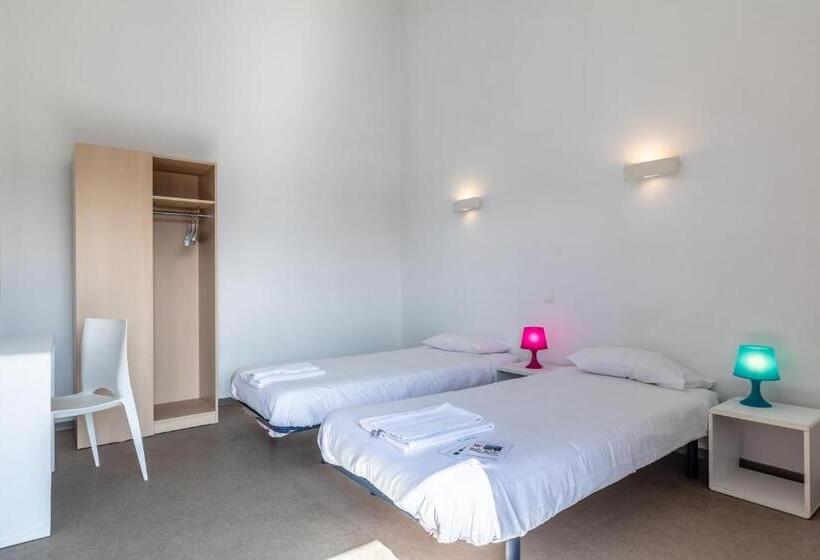 اتاق استاندارد, Bella Vista Guest Center Pays Basque