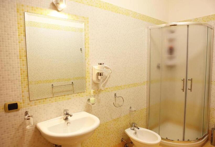 اتاق استاندارد چهار تخته, B&b Casa La Dolce Vita