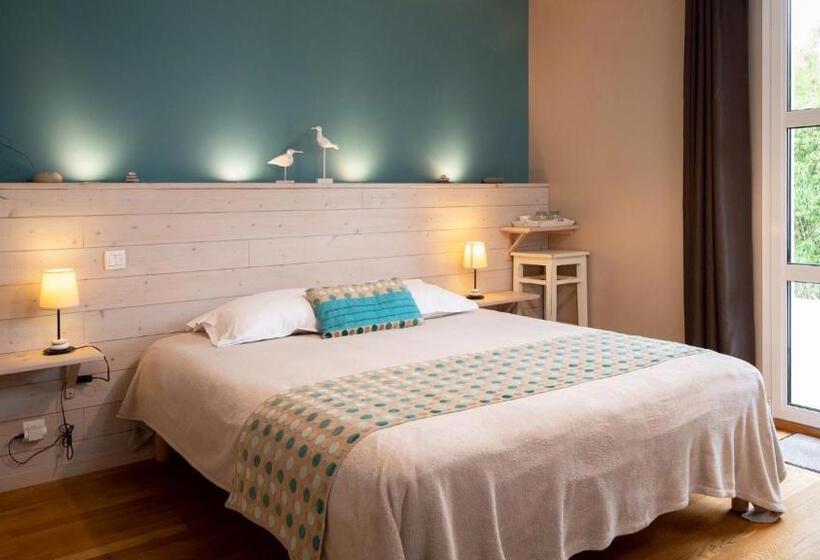 ویلای یک اتاق خوابه با استخر شنا, La Villa Blanche   18 Personnes