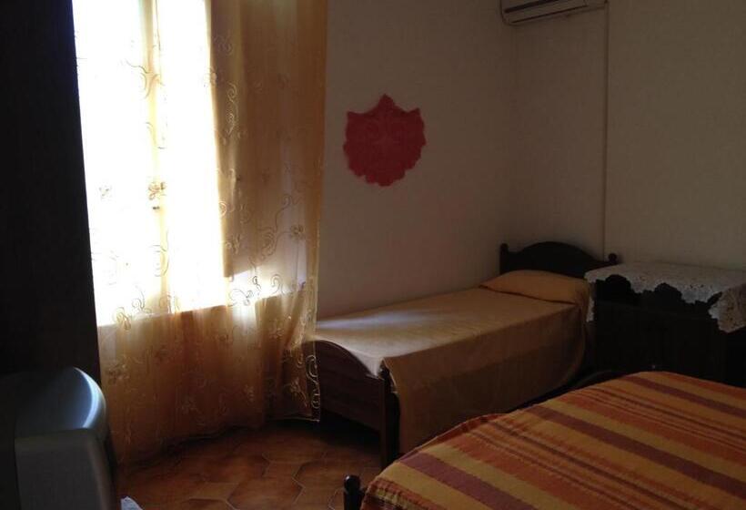 اتاق استاندارد, Agriturismo La Calabrisella