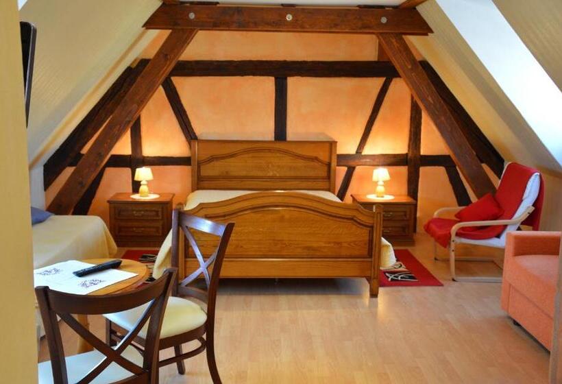 اتاق استاندارد سه نفره, La Grange Du Pape   Annexe De L Hôtel La Ferme Du Pape