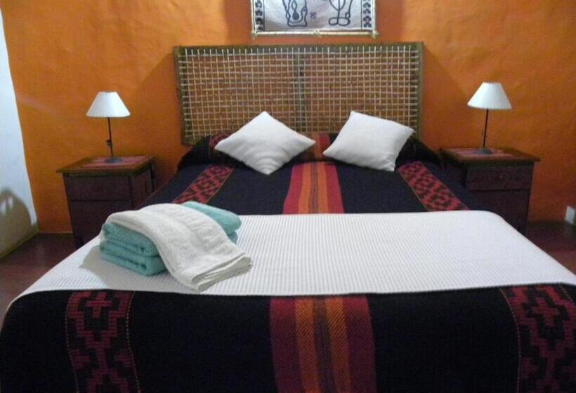بانگلوی استاندارد, Cabañas Balcones De Tafi