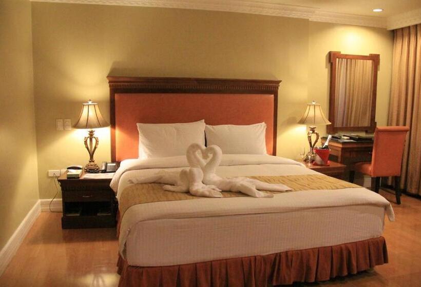 سوییت, Savannah Resort