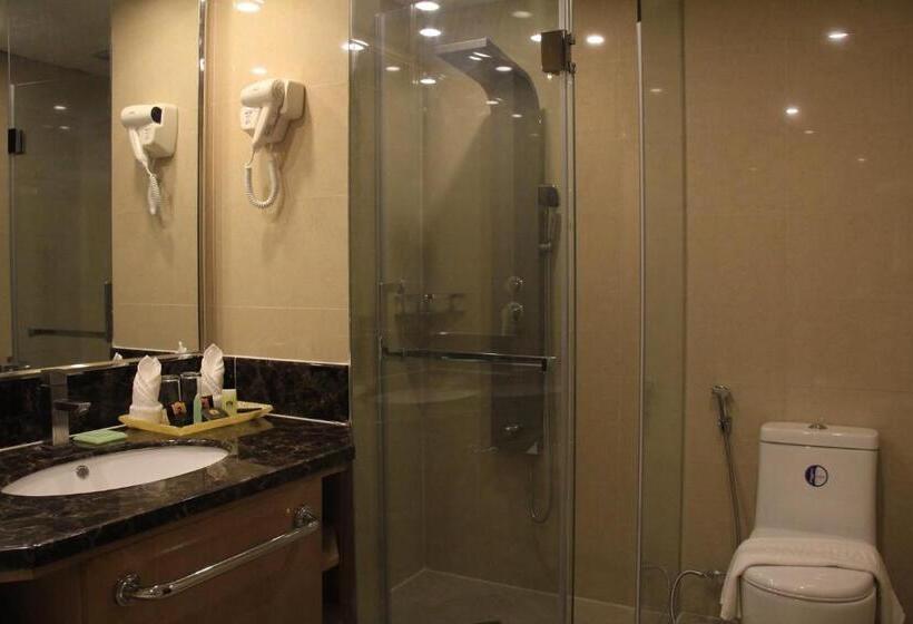 اتاق لوکس, Savannah Resort