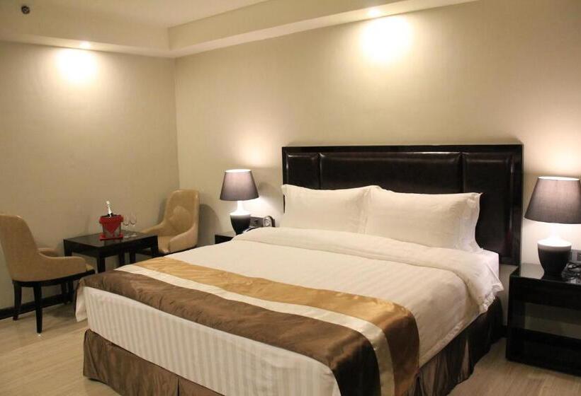 اتاق لوکس با بالکن, Savannah Resort