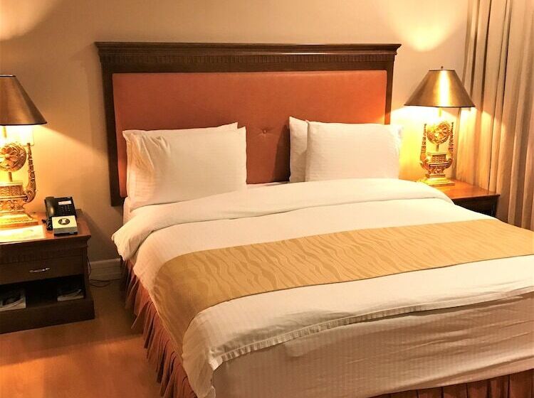 اتاق لوکس, Savannah Resort