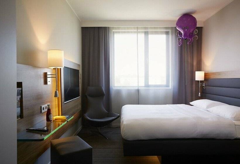 اتاق استاندارد با تخت دوبل, Moxy Ludwigshafen