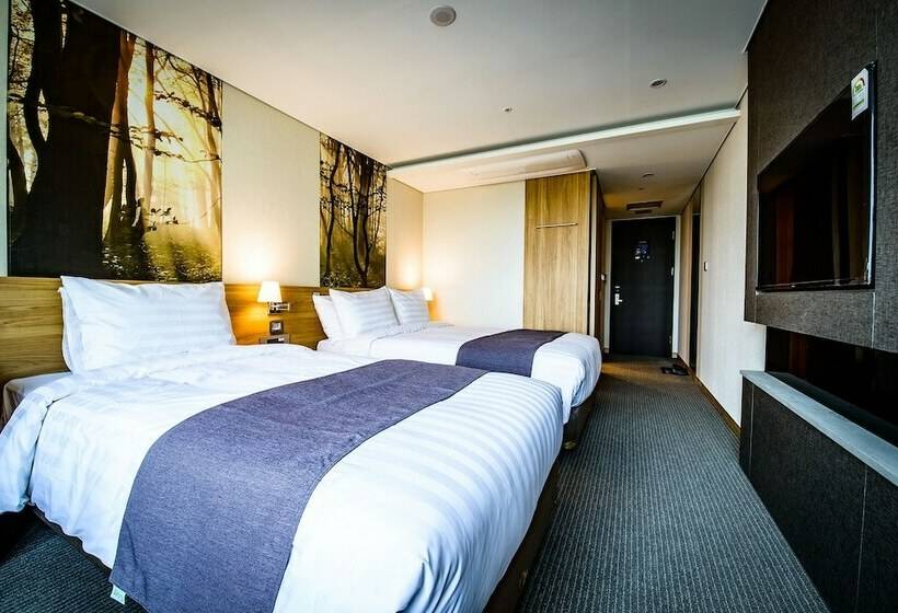 اتاق لوکس با چشم‌انداز شهر, Utop Ubless Hotel Jeju