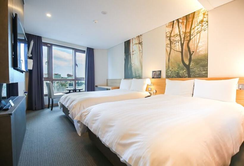 اتاق لوکس با چشم‌انداز شهر, Utop Ubless Hotel Jeju