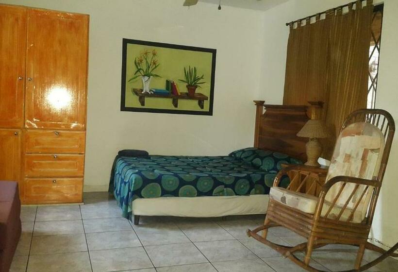 استودیو استاندارد با بالکن, Villa Prats