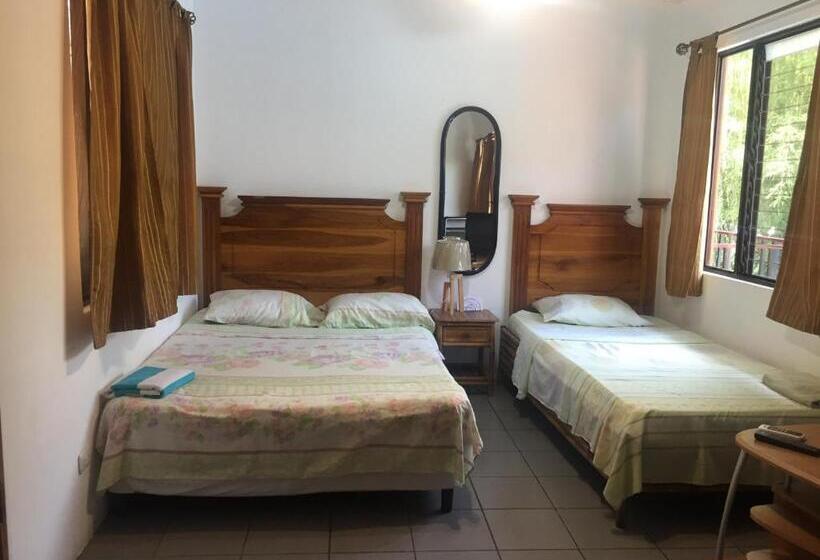 Economy Quadruple Room, Villa Prats