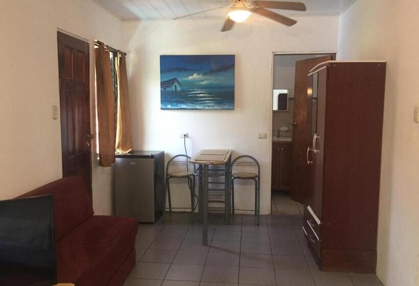 Economy Quadruple Room, Villa Prats