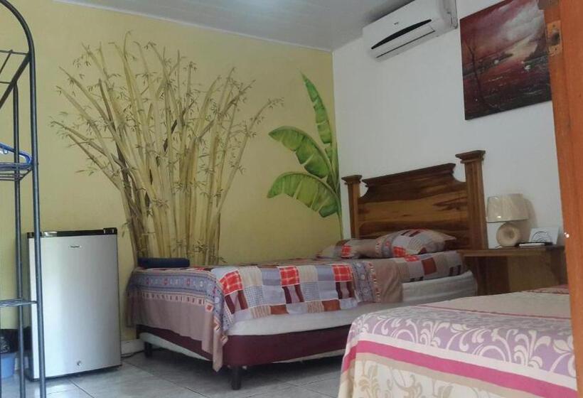 اتاق اکونومی, Villa Prats