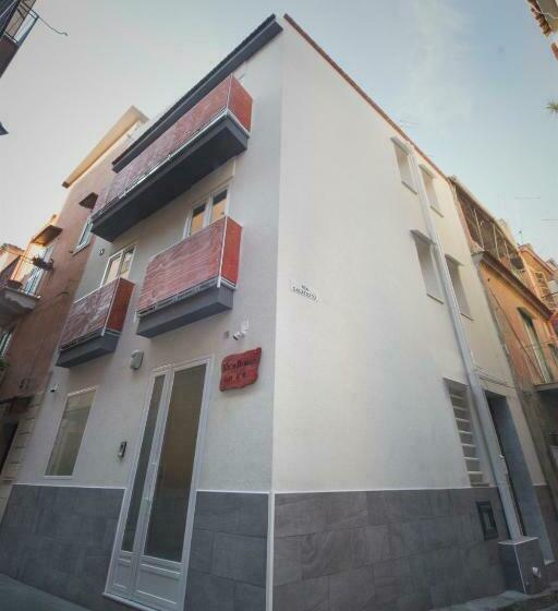 اتاق استاندارد با بالکن, Nicadomus B&b