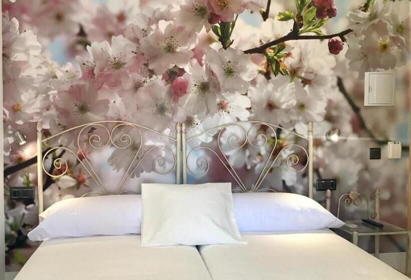 اتاق استاندارد با بالکن, Salamandra Plaza