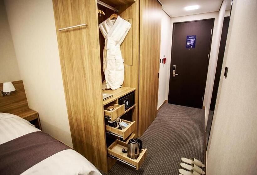 اتاق استاندارد با چشم‌انداز شهر, Utop Ubless Hotel Jeju