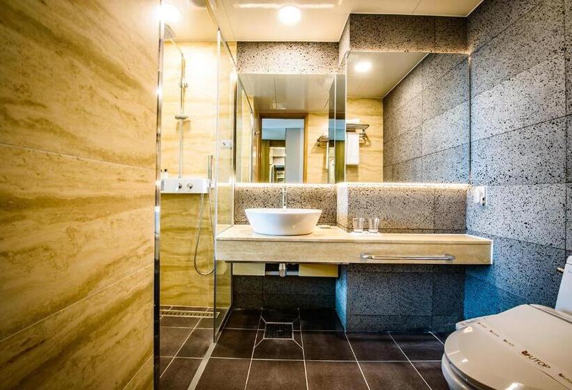 اتاق لوکس با چشم‌انداز دریا, Utop Ubless Hotel Jeju