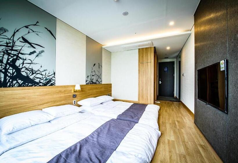 اتاق لوکس با چشم‌انداز دریا, Utop Ubless Hotel Jeju