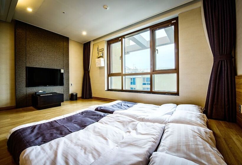 اتاق لوکس با چشم‌انداز دریا, Utop Ubless Hotel Jeju