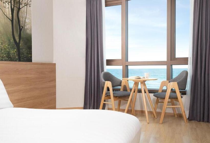 اتاق لوکس با چشم‌انداز دریا, Utop Ubless Hotel Jeju