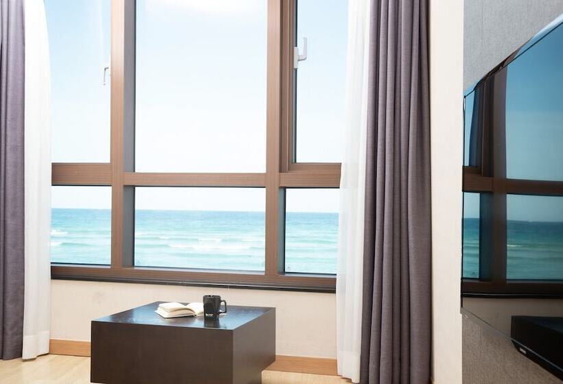 اتاق لوکس با چشم‌انداز دریا, Utop Ubless Hotel Jeju
