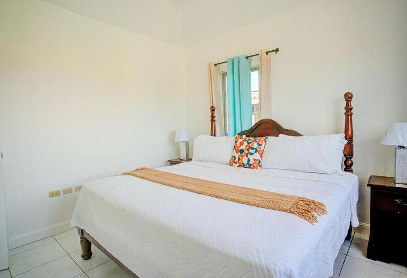 اتاق لوکس, City View Retreat Home