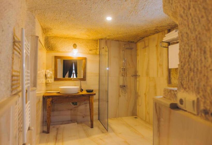 اتاق لوکس, Solin Cave Cappadocia
