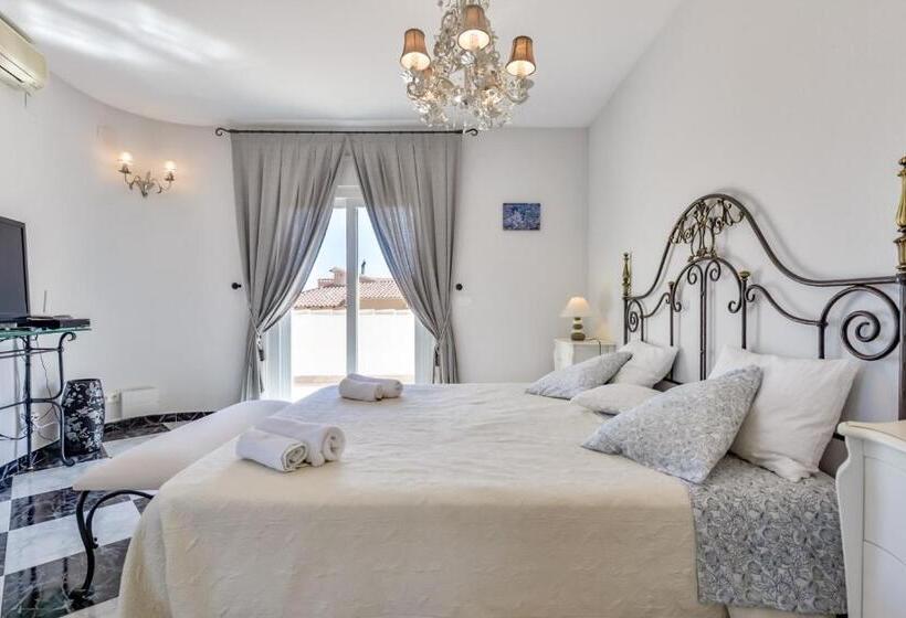 Дом 4 Спальни, Villa Fortuna   Apartamentos у Estudios Para Vacaciones Con Piscina Común, Calpe