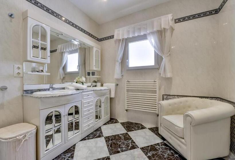 Дом 4 Спальни, Villa Fortuna   Apartamentos у Estudios Para Vacaciones Con Piscina Común, Calpe