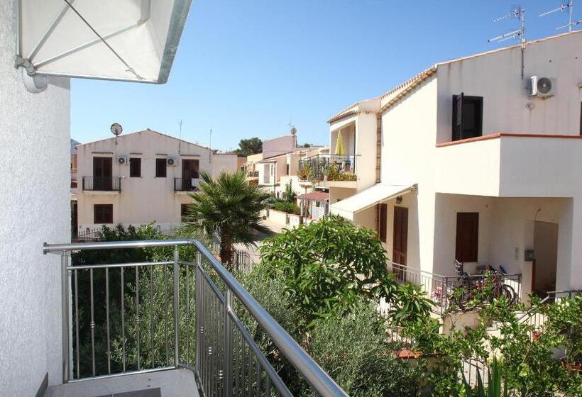 اتاق استاندارد با بالکن, B&b Za Maria
