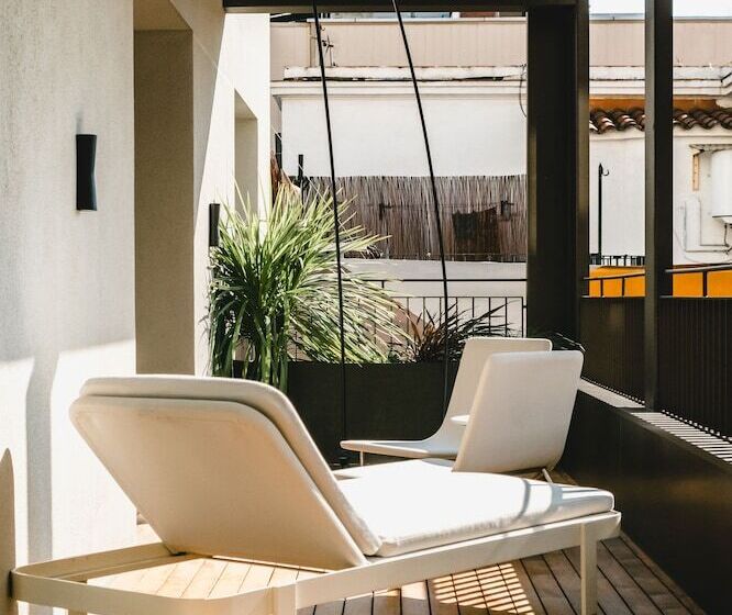 Suite with Terrace, Almanac Barcelona