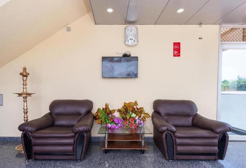 اتاق کلاسیک سه تخته, Oyo Rooms Golden Four Way Road Kanyakumari