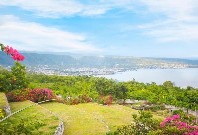 اتاق لوکس با چشم‌انداز دریا, Swissbelinn Luwuk