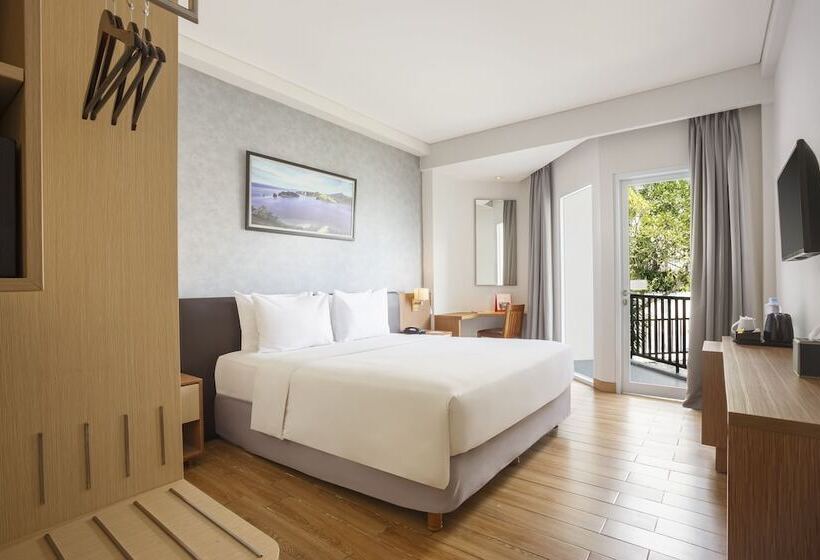 اتاق لوکس با چشم‌انداز باغ, Swissbelinn Luwuk