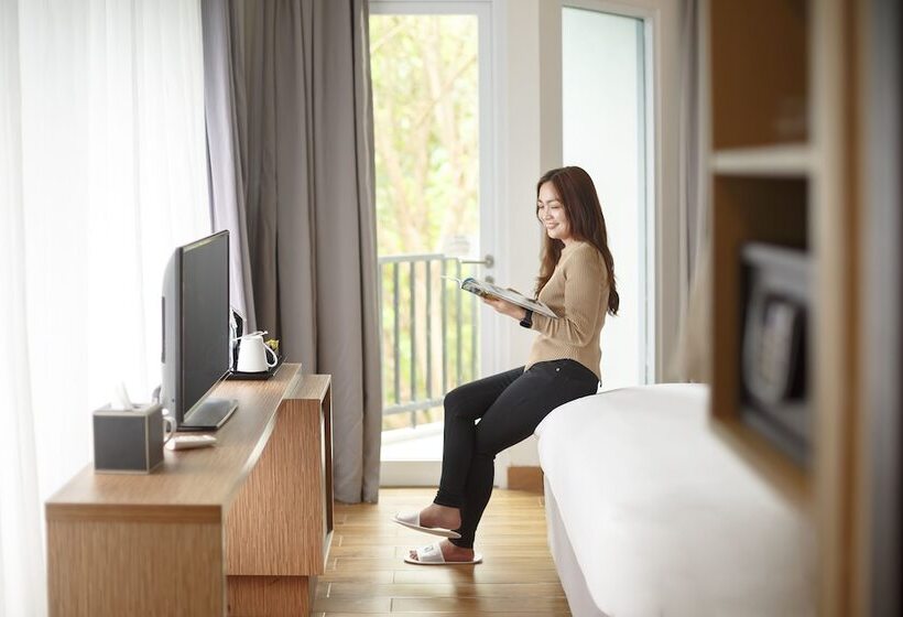 سوییت جونیور, Swissbelinn Luwuk