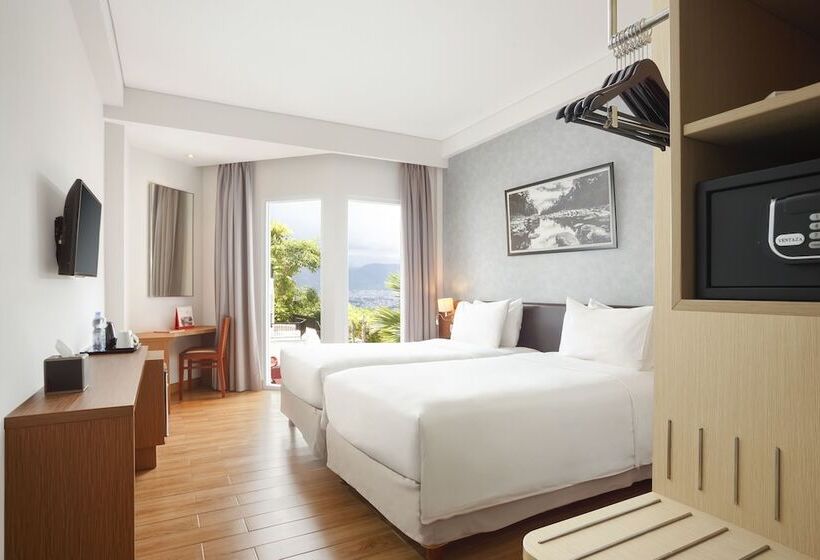 اتاق لوکس با چشم‌انداز دریا, Swissbelinn Luwuk