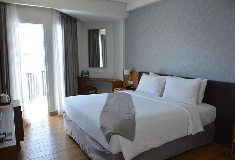اتاق لوکس با چشم‌انداز باغ, Swissbelinn Luwuk