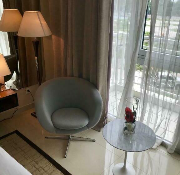 اتاق استاندارد با چشم‌انداز باغ, Pefaco Hotel Maya Maya