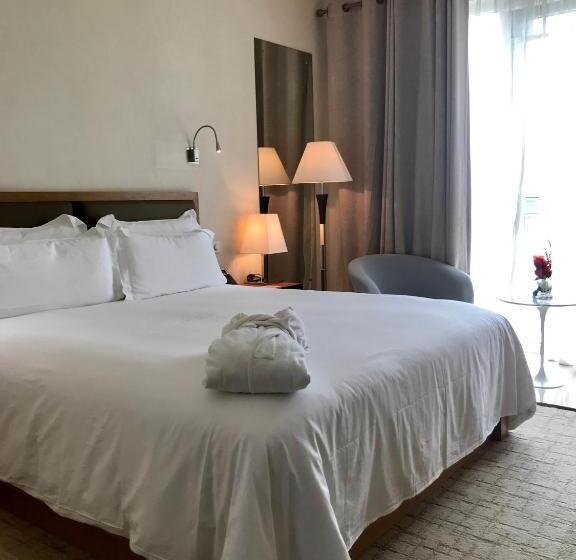 اتاق استاندارد با چشم‌انداز باغ, Pefaco Hotel Maya Maya