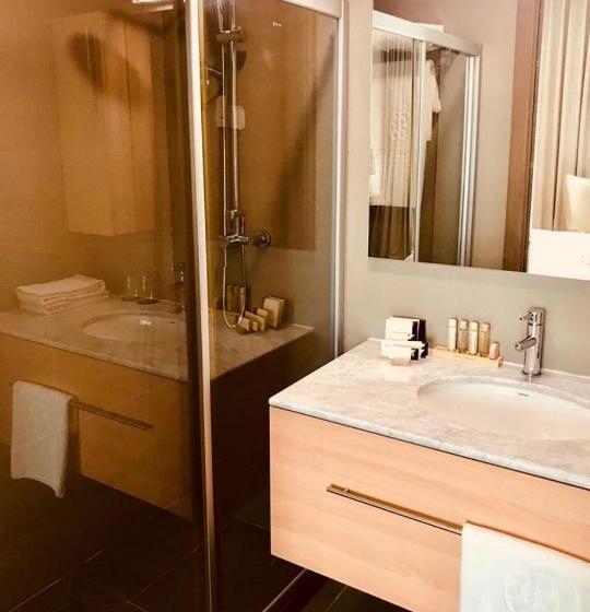 اتاق لوکس, Pefaco Hotel Maya Maya