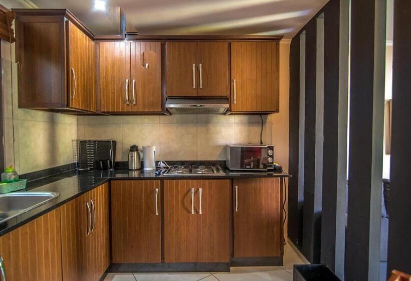 آپارتمان لوکس 1 خوابه, Ossanzaia Bilene Lodge