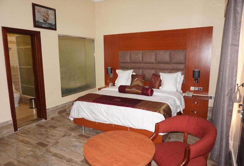 سوییت لوکس, Aenon Suites Oshogbo