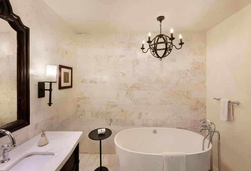 اتاق استاندارد با تخت بزرگ, Banyan Tree Puebla