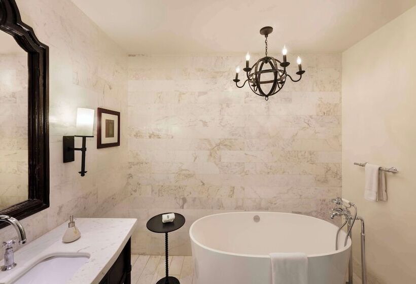 اتاق استاندارد با تخت بزرگ, Banyan Tree Puebla